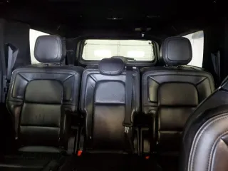 2018 Lincoln Navigator Reserve z VIN 5LMJJ3LT5JEL07993, wystawiony jako Copart lot #52983935 z przebiegiem 172 097 mil mil oraz Czysty tytuł • Clean title. Historia ofert i sprzedaży dostępna na DreamBid. Obrazek 10.