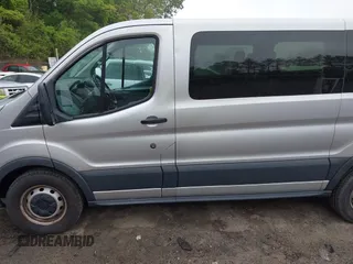 2015 Ford Transit XL с VIN 1FMZK1YM6FKA19837, выставлен на аукционе IAAI как лот 42367993 с пробегом 138 900 миль миль и . История ставок и продаж доступна на DreamBid. Изображение 15.