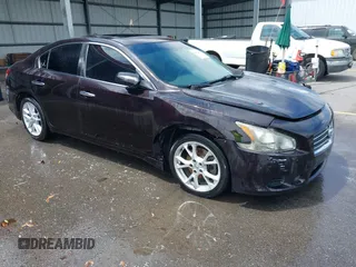 2011 Nissan Maxima SV z VIN 1N4AA5AP4BC806912, wystawiony jako IAAI lot #42374476 z przebiegiem 141 106 mil mil oraz . Historia ofert i sprzedaży dostępna na DreamBid. Obrazek 1.