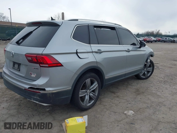 2020 Volkswagen Tiguan SE with VIN 3VV2B7AX6LM026760, listed as a IAAI auction lot 41652292 with 63,925 mi miles and . Bid and sale history available at DreamBid. Image 4.