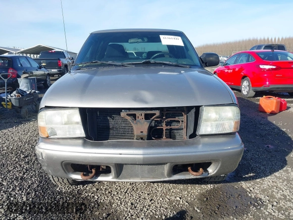 2004 GMC Sonoma SLS with VIN 1GTDT13X94K114290, listed as a IAAI auction lot 41361441 with 1 mi miles. Bid and sale history available at carsss.com. Image 11.