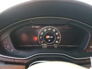 2019 Audi S4 Premium Plus z VIN WAUB4AF44KA034918, wystawiony jako Copart lot #47534575 z przebiegiem 70 199 mil mil oraz Szkody całkowita. Historia ofert i sprzedaży dostępna na DreamBid. Obrazek 9.