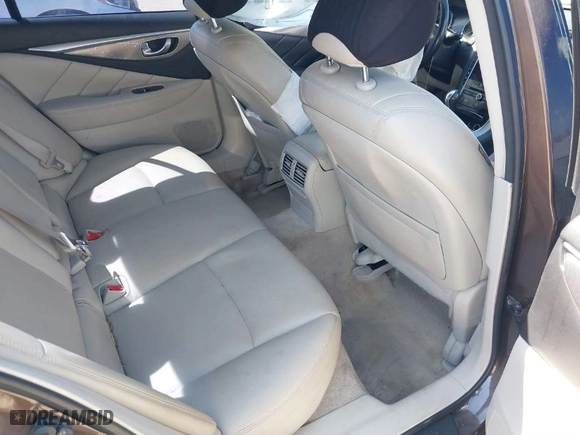 2015 Infiniti Q50 Premium with VIN JN1BV7AR4FM395093, listed as a IAAI auction lot 41907653 with 138,319 mi miles. Bid and sale history available at carsss.com. Image 8.