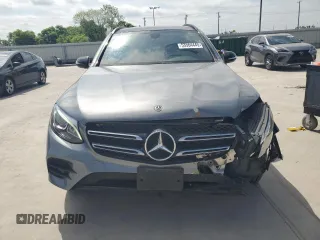 2019 Mercedes-Benz GLC 300 z VIN WDC0G4KB8KV169636, wystawiony jako Copart lot #53564445 z przebiegiem 108 339 mil mil oraz Szkoda całkowita • Salvage title. Historia ofert i sprzedaży dostępna na DreamBid. Obrazek 5.