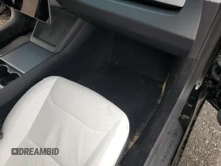 2025 Tesla Model 3 Long Range с VIN 5YJ3E1EA2SF907679, выставлен на аукционе Copart как лот 48718815 с пробегом Не указан миль и Списание • Salvage title. История ставок и продаж доступна на DreamBid. Изображение 5.