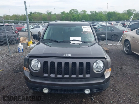 2016 Jeep Patriot Sport with VIN 1C4NJPBB7GD678001, listed as a IAAI auction lot 42079425 with 181,261 mi miles and . Bid and sale history available at carsss.com. Image 6.