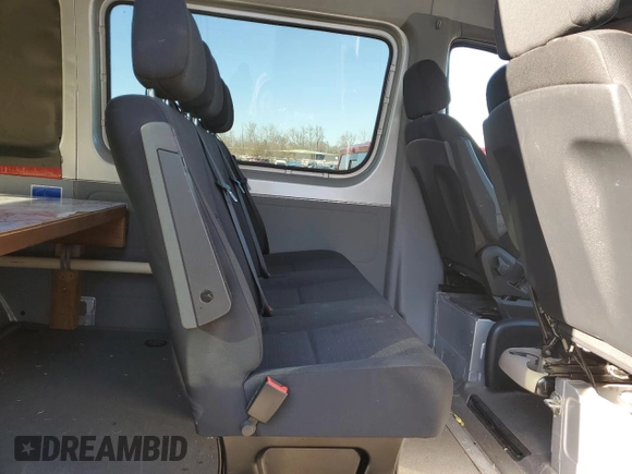 2018 Mercedes-Benz Sprinter with VIN WD4FE7CD5JP631179, listed as a Copart auction lot 42374965 with 49,000 mi miles and Salvage Title. Bid and sale history available at DreamBid. Image 10.