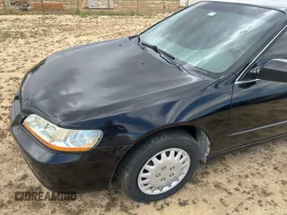 1998 Honda Accord LX с VIN 1HGCG5641WA250965, выставлен на аукционе IAAI как лот 42197053 с пробегом 294 770 миль миль и . История ставок и продаж доступна на DreamBid. Изображение 2.