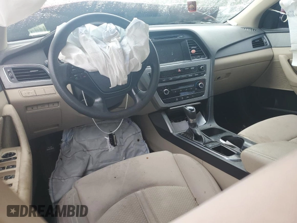 2016 Hyundai Sonata Eco z VIN 5NPE24AA3GH431539, wystawiony jako Copart lot #55585255 z przebiegiem Nie podano mil oraz Szkoda całkowita • Salvage title. Historia ofert i sprzedaży dostępna na DreamBid. Obrazek 8.