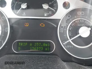 2008 Mercury Sable Premier с VIN 1MEHM42W88G623772, выставлен на аукционе IAAI как лот 42420213 с пробегом 176 273 миль миль и . История ставок и продаж доступна на DreamBid. Изображение 7.