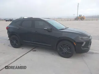 2024 Chevrolet Blazer RS с VIN 3GNKBERS6RS155475, выставлен на аукционе IAAI как лот 41529038 с пробегом 21 727 миль миль и . История ставок и продаж доступна на DreamBid. Изображение 14.