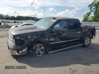 2016 Ram 1500 Big Horn z VIN 3C6RR7LT2GG240031, wystawiony jako Copart lot #56537495 z przebiegiem 84 901 mil mil oraz Szkoda całkowita • Salvage title. Historia ofert i sprzedaży dostępna na DreamBid. Obrazek 1.