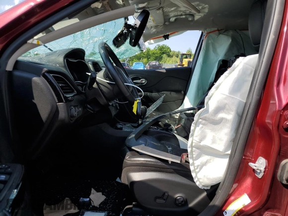 2019 Jeep Cherokee Altitude with VIN 1C4PJMLX6KD413516, listed as a Copart auction lot 59200374 with Not Provided miles and Salvage Title. Bid and sale history available at DreamBid. Image 7.