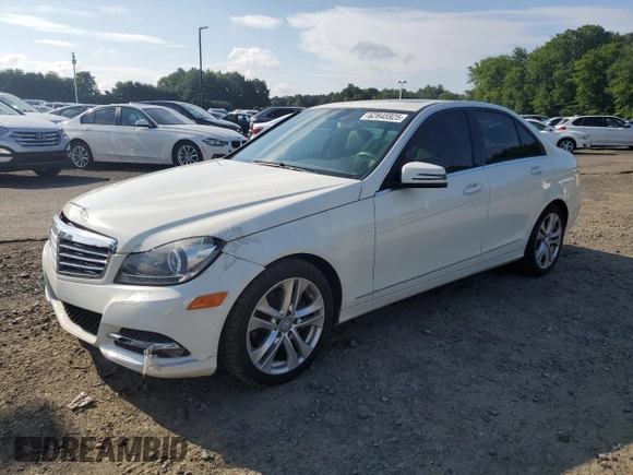 2012 Mercedes-Benz C 300 Sport с VIN WDDGF8BB9CA699384, выставлен на аукционе Copart как лот 62845925 с пробегом 121 796 миль миль и Списание • Salvage title. История ставок и продаж доступна на DreamBid. Изображение 1.