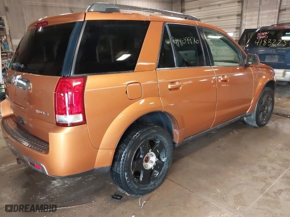 2006 Saturn VUE with VIN 5GZCZ63446S822185, listed as a IAAI auction lot 41809976 with 186,063 mi miles. Bid and sale history available at carsss.com. Image 4.