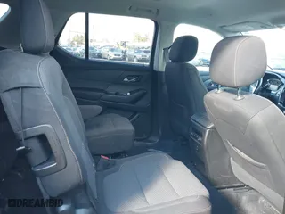 2018 Chevrolet Traverse LT Cloth with VIN 1GNEVGKW6JJ158959, listed as a IAAI auction lot 41491806 with 110,445 mi miles. Bid and sale history available at carsss.com. Image 8.