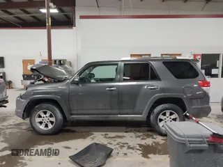 2010 Toyota 4Runner Trail with VIN JTEBU5JR7A5009561, listed as a IAAI auction lot 41543373 with Not Provided miles and . Bid and sale history available at DreamBid. Image 13.