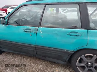 2001 Subaru Forester L with VIN JF1SF63551H762136, listed as a IAAI auction lot 40521706 with 0 mi miles. Bid and sale history available at carsss.com. Image 6.