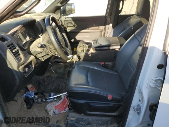 2022 Ram 3500 Tradesman z VIN 3C7WRTCL0NG397884, wystawiony jako Copart lot #77763604 z przebiegiem 40 889 mil mil oraz Nie do naprawy • Non repairable. Historia ofert i sprzedaży dostępna na DreamBid. Obrazek 7.