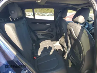 2018 BMW X2 xDrive28i z VIN WBXYJ5C39JEF79406, wystawiony jako Copart lot #50515265 z przebiegiem 63 096 mil mil oraz Szkody całkowita. Historia ofert i sprzedaży dostępna na DreamBid. Obrazek 12.