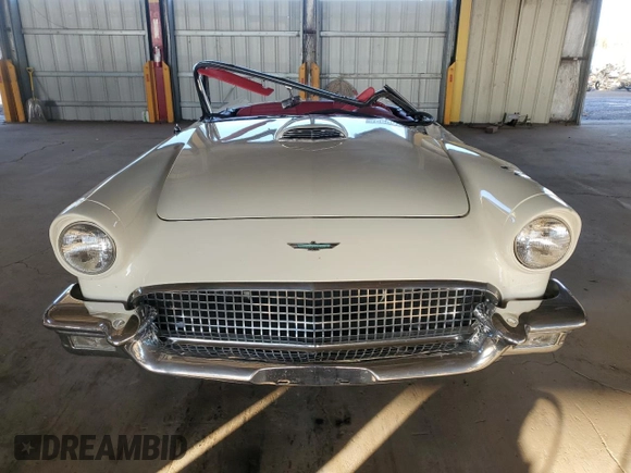1957 Ford Thunderbird with VIN 0000000D7FH200053, listed as a Copart auction lot 86892944 with 466,723 mi miles and Salvage Title. Bid and sale history available at DreamBid. Image 5.