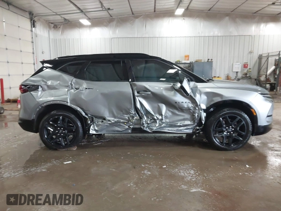 2024 Chevrolet Blazer RS с VIN 3GNKBERS5RS196244, выставлен на аукционе IAAI как лот 41549647 с пробегом 12 399 миль миль и . История ставок и продаж доступна на DreamBid. Изображение 13.