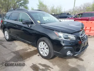 2019 Subaru Outback Premium with VIN 4S4BSAHC2K3323129, listed as a IAAI auction lot 41995789 with 72,315 mi miles. Bid and sale history available at carsss.com. Image 1.