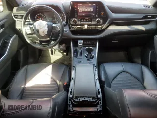2022 Toyota Highlander XSE with VIN 5TDLZRAH7NS131474, listed as a Copart auction lot 51519625 with 74,070 mi miles and Salvage title. Bid and sale history available at DreamBid. Image 8.