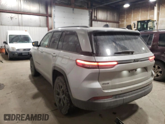 2024 Jeep Grand Cherokee Laredo с VIN 1C4RJHAG9RC123385, выставлен на аукционе Copart как лот 83074564 с пробегом 3 442 миль миль и Списание • Salvage title. История ставок и продаж доступна на DreamBid. Изображение 2.