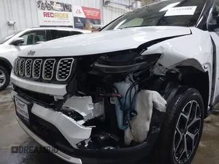 2025 Jeep Compass Limited with VIN 3C4NJDCN0ST517886, listed as a IAAI auction lot 41443488 with 3,467 mi miles and . Bid and sale history available at DreamBid. Image 6.