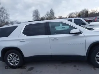 2018 Chevrolet Traverse LT Cloth with VIN 1GNERGKW3JJ232942, listed as a IAAI auction lot 41840374 with 96,701 mi miles. Bid and sale history available at carsss.com. Image 13.