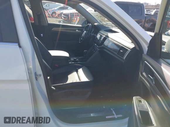 2018 Volkswagen Atlas SEL с VIN 1V2MR2CA8JC502440, выставлен на аукционе IAAI как лот 41753674 с пробегом 142 184 миль миль и . История ставок и продаж доступна на DreamBid. Изображение 5.