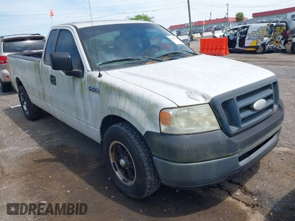 2008 Ford F-150 XL with VIN 1FTRF12228KE33474, listed as a IAAI auction lot 42083511 with 1 mi miles. Bid and sale history available at carsss.com. Image 1.