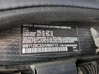 2017 BMW i3 z VIN WBY1Z8C32HV894112, wystawiony jako Copart lot #59610785 z przebiegiem 82 087 mil mil oraz Czysty tytuł • Clean title. Historia ofert i sprzedaży dostępna na DreamBid. Obrazek 13.