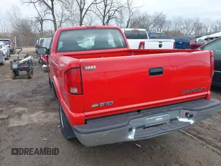 2001 Chevrolet S-10 LS with VIN 1GCCS19531K152758, listed as a IAAI auction lot 41700062 with 74,422 mi miles and . Bid and sale history available at DreamBid. Image 3.