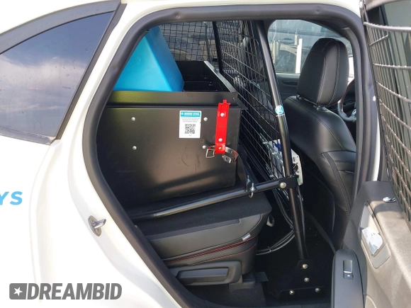 2024 Ford Escape ST-Line with VIN 1FMCU0MZ3RUA27673, listed as a IAAI auction lot 41982740 with 1,484 mi miles and . Bid and sale history available at DreamBid. Image 8.