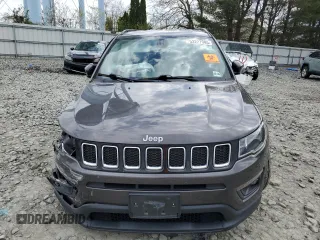 2020 Jeep Compass Latitude with VIN 3C4NJDBB1LT205116, listed as a Copart auction lot 53227985 with 51,688 mi miles and Salvage title. Bid and sale history available at DreamBid. Image 5.
