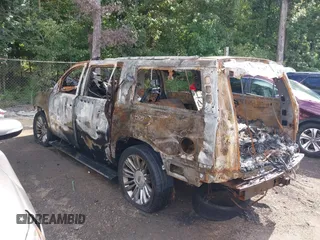2018 Cadillac Escalade ESV Platinum z VIN 1GYS4KKJ4JR303384, wystawiony jako IAAI lot #40151921 z przebiegiem Nie podano mil oraz . Historia ofert i sprzedaży dostępna na DreamBid. Obrazek 3.