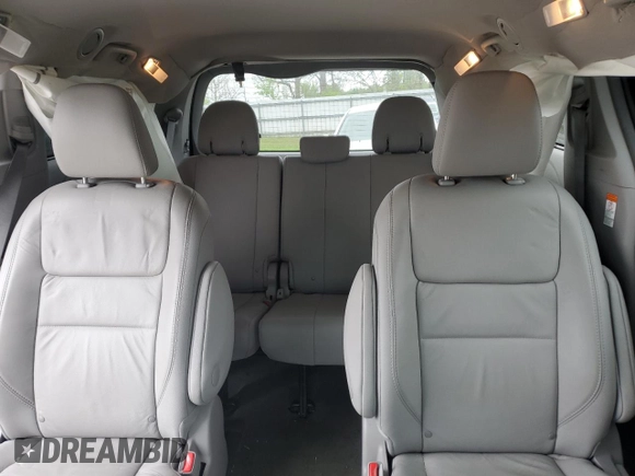2017 Toyota Sienna XLE с VIN 5TDDZ3DC2HS164002, выставлен на аукционе Copart как лот 57118585 с пробегом 49 991 миль миль и Списание • Salvage title. История ставок и продаж доступна на DreamBid. Изображение 10.