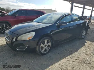 2012 Volvo S60 T5 with VIN YV1622FSXC2086607, listed as a Copart auction lot 86988814 with 196,383 mi miles and Salvage Title. Bid and sale history available at carsss.com. Image 1.