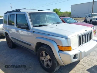 2009 Jeep Commander Sport with VIN 1J8HH48KX9C554904, listed as a IAAI auction lot 42023578 with 238,133 mi miles and . Bid and sale history available at DreamBid. Image 1.