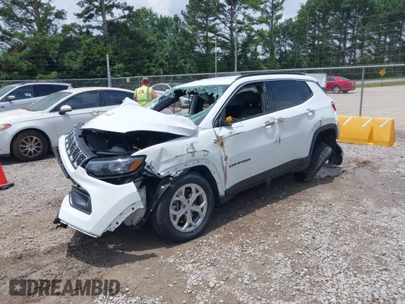2024 Jeep Compass Latitude with VIN 3C4NJDBN1RT132767, listed as a IAAI auction lot 42497634 with Not provided miles and . Bid and sale history available at DreamBid. Image 17.