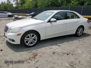 2010 Mercedes-Benz E 350 Luxury z VIN WDDHF8HB7AA139436, wystawiony jako Copart lot #59536915 z przebiegiem Nie podano mil oraz Szkoda całkowita • Salvage title. Historia ofert i sprzedaży dostępna na DreamBid. Obrazek 1.