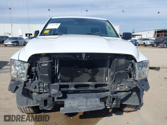 2017 Ram 1500 Tradesman с VIN 3C6JR6DG9HG654689, выставлен на аукционе IAAI как лот 41352489 с пробегом 47 653 миль миль и . История ставок и продаж доступна на DreamBid. Изображение 13.