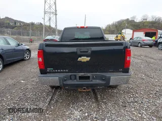 2011 Chevrolet Silverado 1500 LT with VIN 1GCRKSE07BZ441855, listed as a IAAI auction lot 41958383 with 222,990 mi miles and . Bid and sale history available at DreamBid. Image 16.