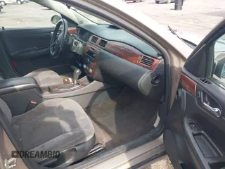 2006 Chevrolet Impala LT 3.9L with VIN 2G1WC581669260728, listed as a IAAI auction lot 42083030 with 240,177 mi miles and . Bid and sale history available at DreamBid. Image 5.