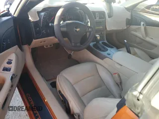 2007 Chevrolet Corvette z VIN 1G1YY36U375110988, wystawiony jako Copart lot #88572245 z przebiegiem 35 767 mil mil oraz Szkoda całkowita • Salvage title. Historia ofert i sprzedaży dostępna na DreamBid. Obrazek 8.