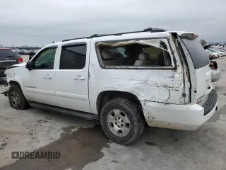 2008 Chevrolet Suburban LTZ with VIN 3GNFC16J58G313471, listed as a Copart auction lot 46770114 with 251,801 mi miles and Salvage Title. Bid and sale history available at carsss.com. Image 2.