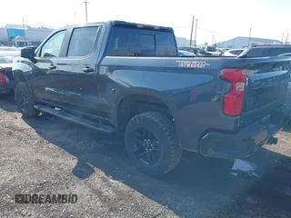 2020 Chevrolet Silverado 1500 LT Trail Boss with VIN 1GCPYFED3LZ352799, listed as a IAAI auction lot 41745030 with 31,194 mi miles. Bid and sale history available at carsss.com. Image 3.