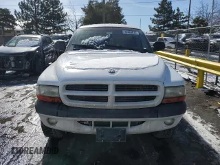 2002 Dodge Dakota Sport with VIN 1B7HG38NX2S637243, listed as a Copart auction lot 45389675 with 173,333 mi miles and Salvage Title. Bid and sale history available at carsss.com. Image 5.